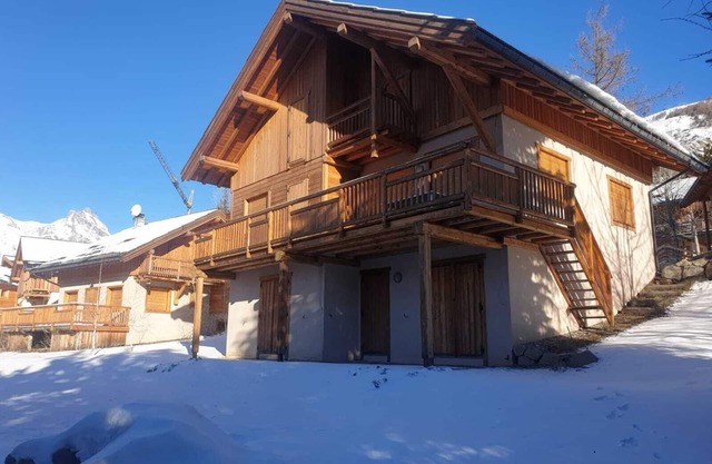 Serre chevalier, magnificent mountain chalet