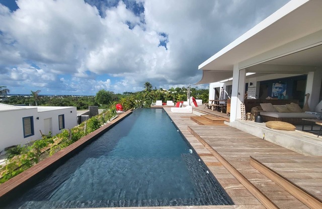Set of 10 bedroom villas
