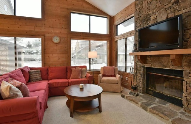 Seven Springs Sunridge 3 Bedroom Standard Condo, Sleep 10! condo