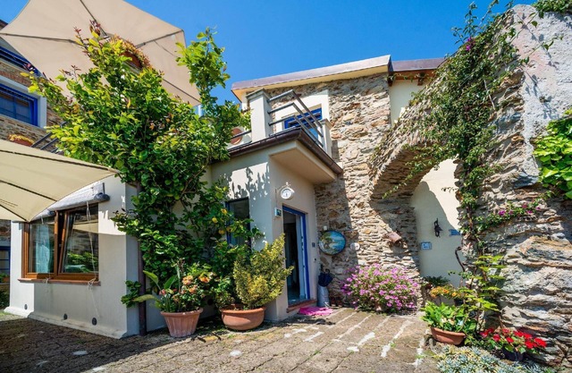 Seventh Heaven' flat with shared pool