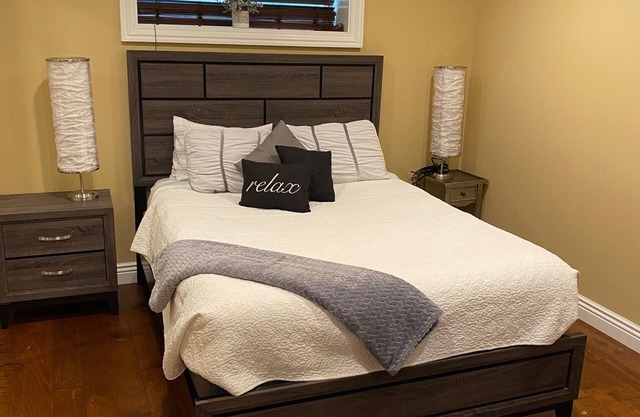 SF Central Near SF State and Muni line to all attractions large 2+ bedroom