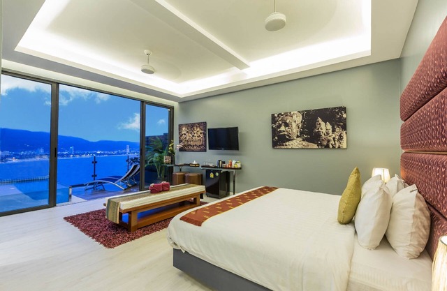 (SHA+)Superior Jacuzzi Suite in Patong