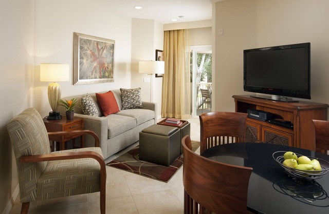 Sheraton Desert Oasis.Scottsdale.2 BR lock-off villa.sleeps 8