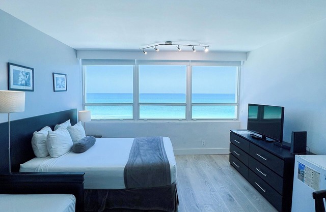 Shine Suites Studio 8