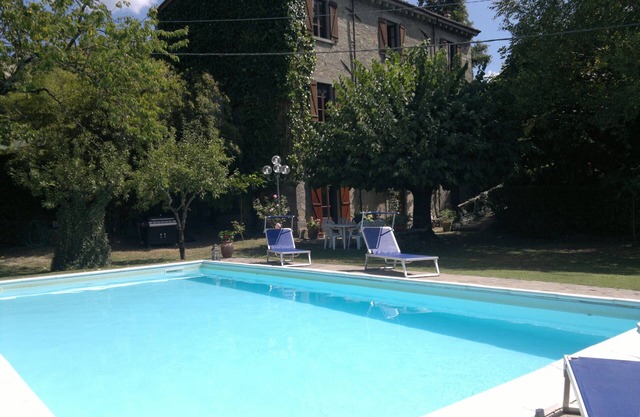 Short-term or Monthly rental deals Oct -Apr 5br Villa in Tuscany north of Lucca