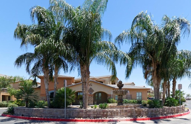 Siegel Select Casa Grande