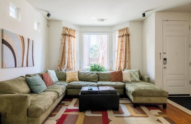 Silicon Valley Executive home in Santa Clarann