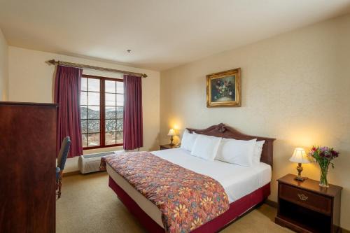 Silverland Inn