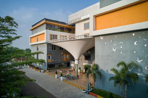 Simcha Island, Indore