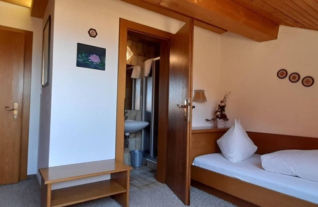 Single room with shower/WC - Haus Diana