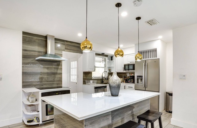 Single-Story Sebring Retreat w/ Modern Finishes!