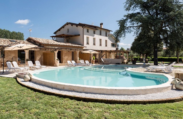 Siria Apartment with Pool