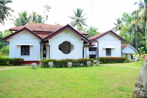 Sirilena Colonial Bungalow