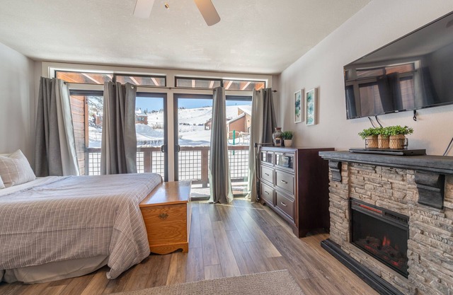 Ski Bowl Condo~Tahoe Donner