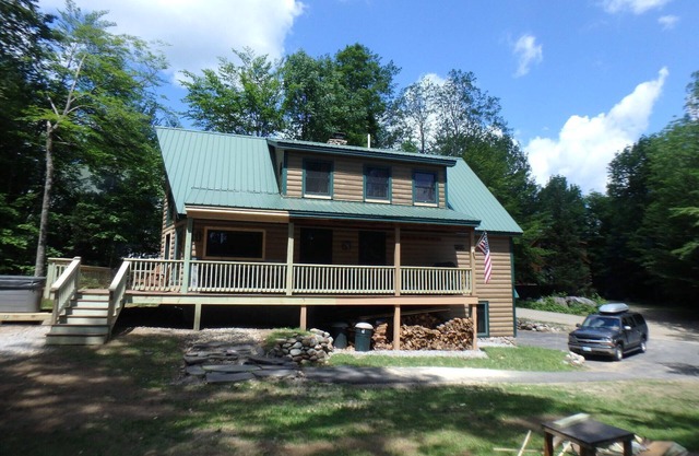 Ski In/Out 5 STAR ON MTN Sunday River with a Hot Tub! Roadrunner Trail