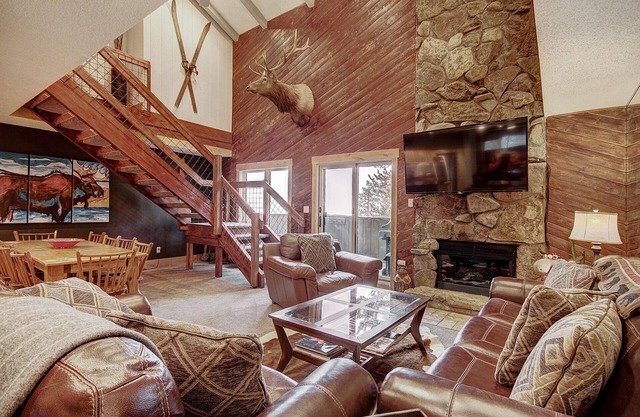 Ski In/Out 8BR Center Village Pet Friendly