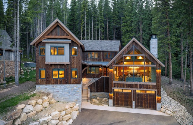 Ski In Out Luxury Chalet 275 I Private Hot Tub I Amazing Views I Best Price I Discounted Attractions