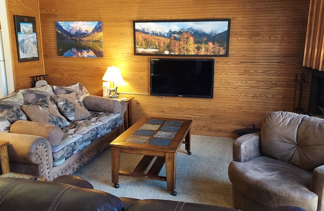 Ski In/Ski Out 50 ft from SuperBee Lift - Finish line 2025 World Cup races