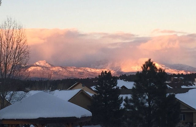 SKI Spring Break - LOCATION! Relax w/SAN JUAN MOUNTAIN VIEWS,