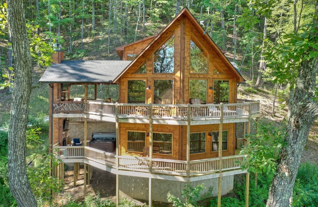 Sky High Lodge - A View Like No Other! - Blue Ridge, GA