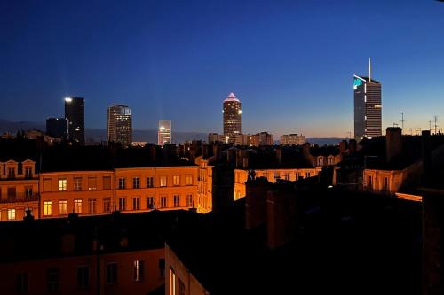 Skyline-Vitton Loft72