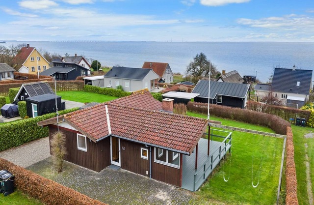 "Slava" - 75m from the sea by Interhome