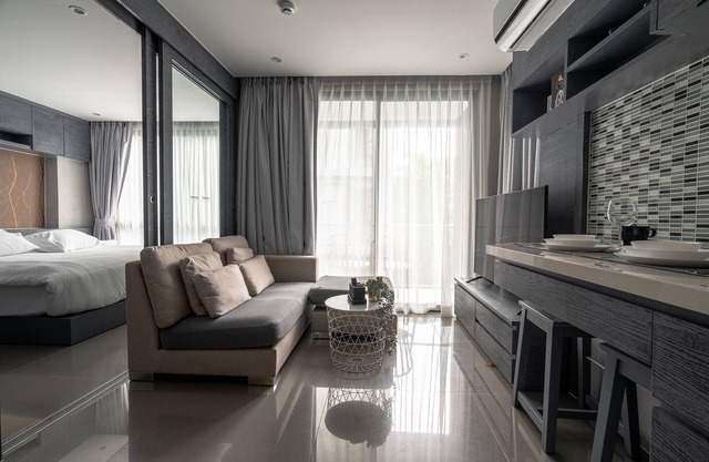 Sleek 1BR Oasis at 5★ Citygate Kamala B201