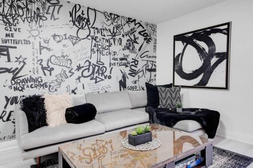 Sleep 8 Hot Tub Backyard Retreat 5 Min To Falls