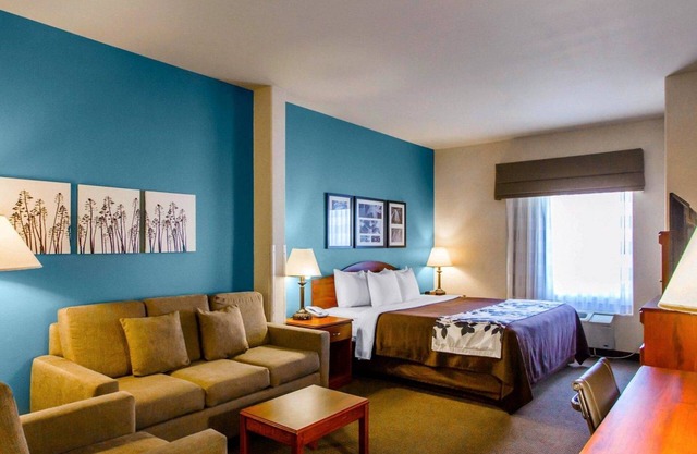 Sleep Inn & Suites Evansville - Casper