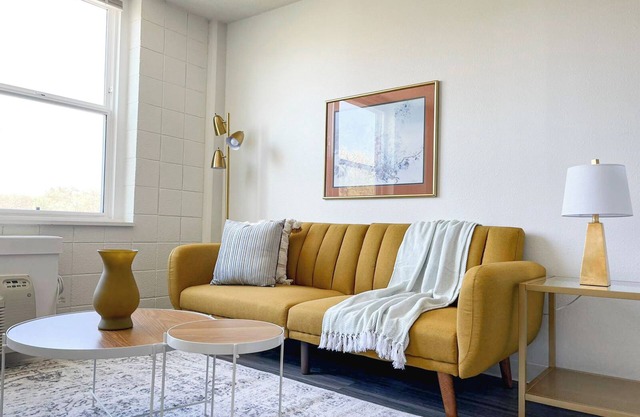 Sleepover: Charming 1BA/1BA + Gym - Cincinnati