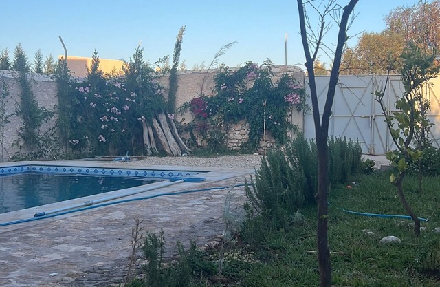 Small countryside house, beautiful, very cozy.nPet friendly