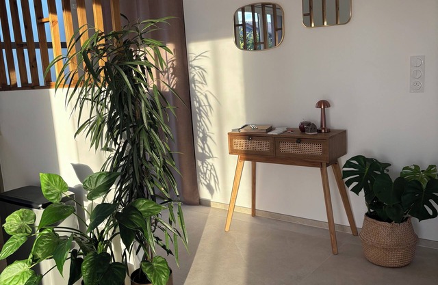 Small house, just a few minutes from Lac du Der! Welcome to L'Escapade du Der