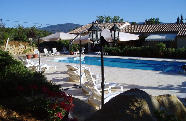 SMALL INDEPENDENT PROVENCE MAS