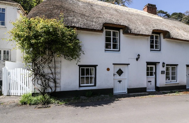 SMALL PIECE, pet friendly, character holiday cottage in Porlock