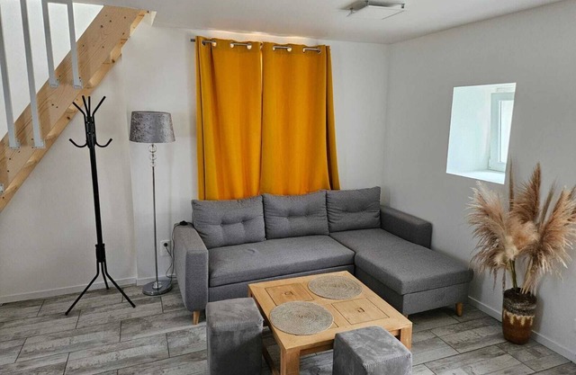 Small, quiet house in the countryside