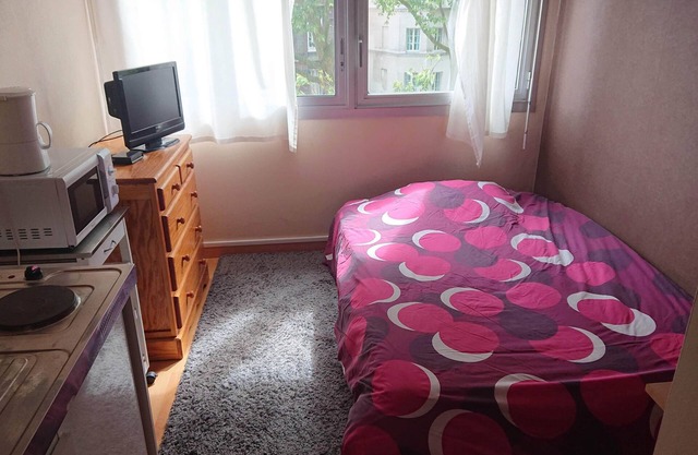 Small studio in downtown Rouen
