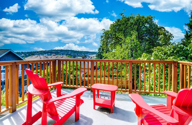 Smart & Cozy 5BR Wallingford Vacation Home