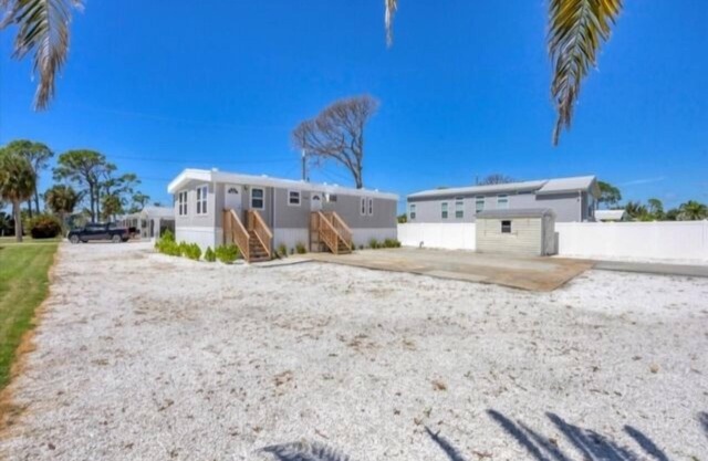 Soak up Florida Sunshine & be just 5 minutes to the beach! Affordable Luxury