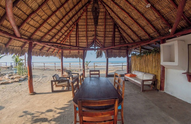 Somar Surf lodge