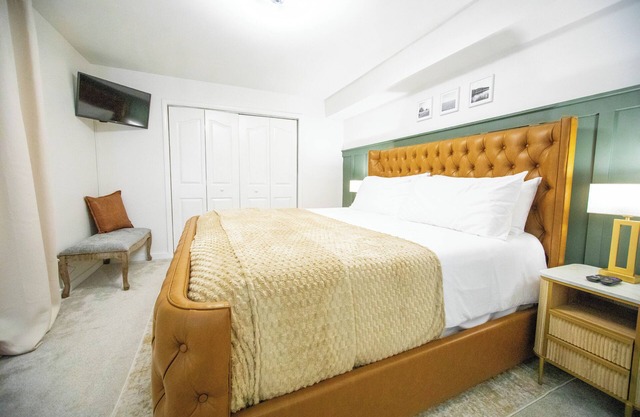 Somerset- Luxury Condominium in Birmingham