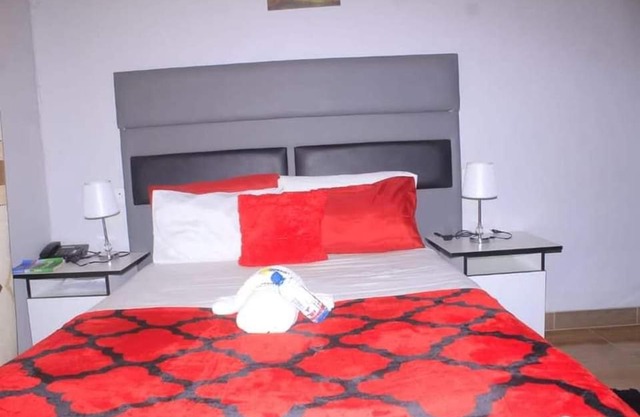 Somerset Sun Guest House
