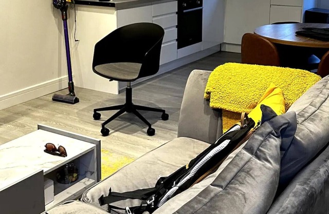 Sophisticated 2BD Flat - Southfields