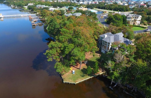 Soundfront, Amazing Sound Views! Sunsets, Yard, Hot Tub, MS100, Timberly II