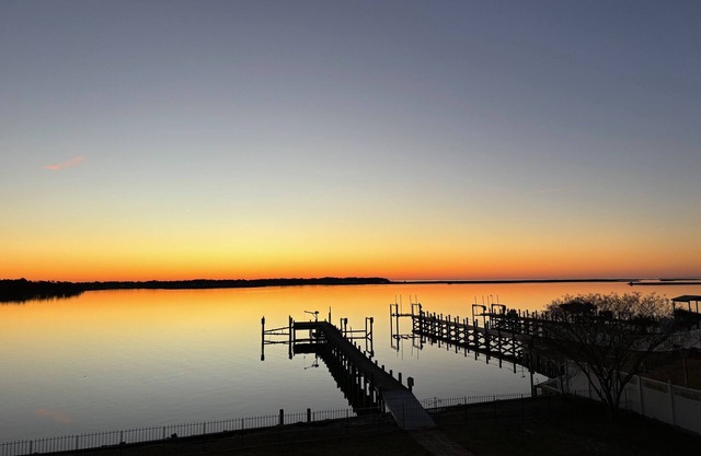 Soundfront Sunsets! - Huge 6-bedroom/5 bath house - sleeps 15 comfortably!
