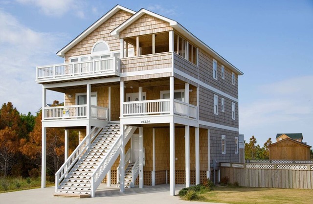 Soundside Dog Friendly w/Private Pool, Hot Tub, Elevator, Community Boat Ramp