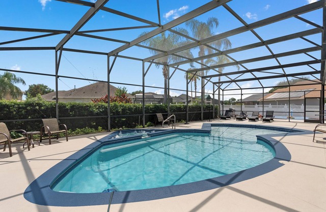 South Facing Pool Hot Tub Themed Rooms Home Theater Swingset Splash Pad BBQ