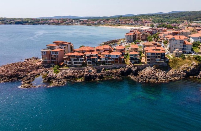 Sozopol Apartment with Sea View