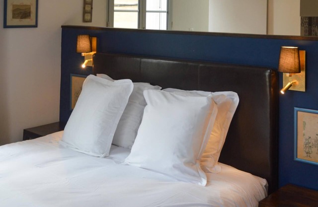 SP1 Charming studio with balcony for 2 people in the heart of the city