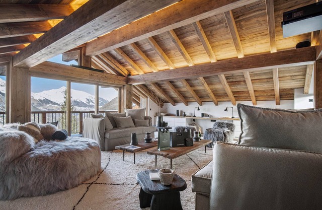 Spacious chalet with Nordic bath, hammam and close to slopes