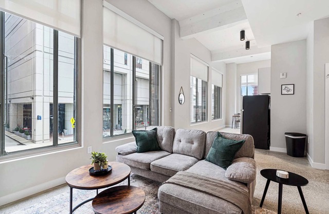 Spacious 2BR CozySuites | OTR Downtown #13
